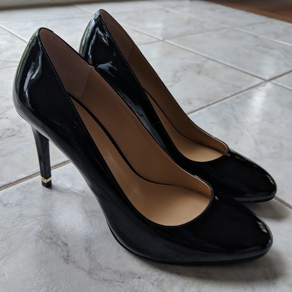 Michael Kors Black Pumps